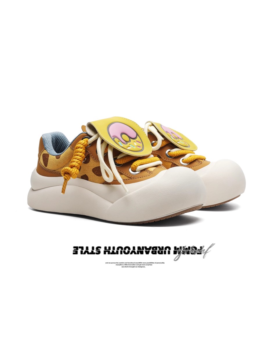 Vintage Lace-Up Canvas