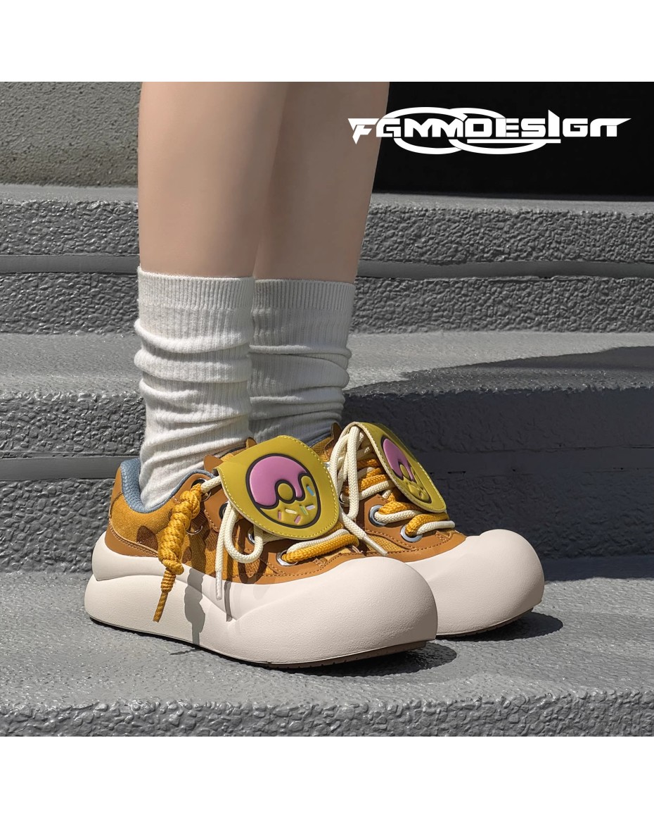 Vintage Lace-Up Canvas