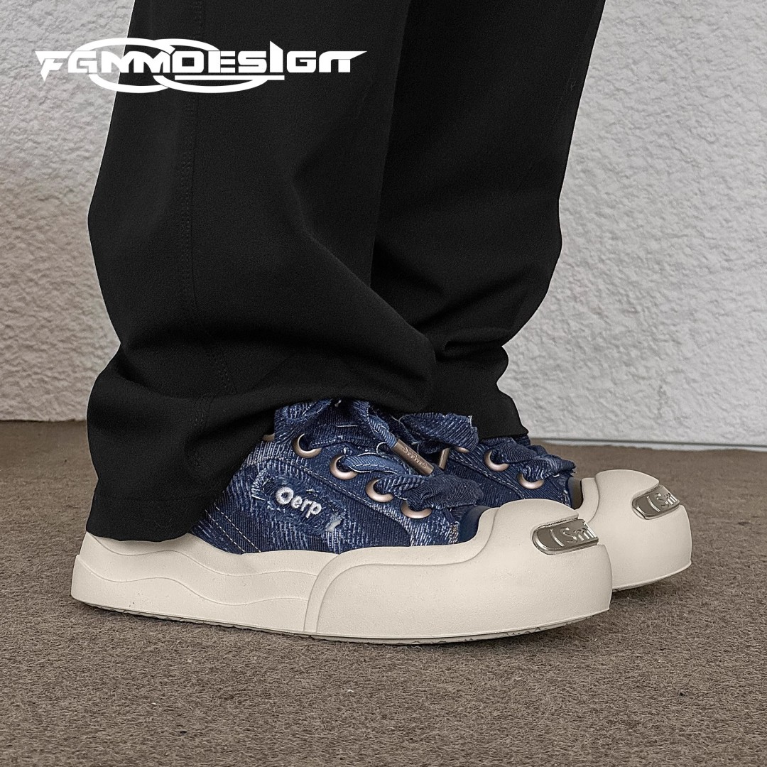 Trendy Two-Tone Canvas